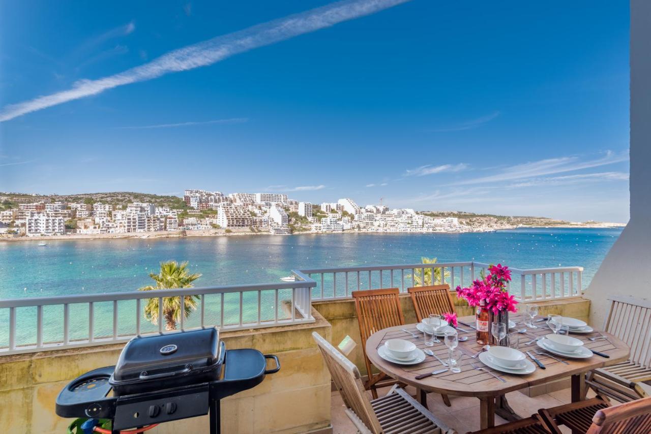 Blue Harbour Seafront 3 Bedroom Apartment, With Spectacular Sea Views From Terrace - By Getawaysmalta セント・ポールズ・ベイ エクステリア 写真